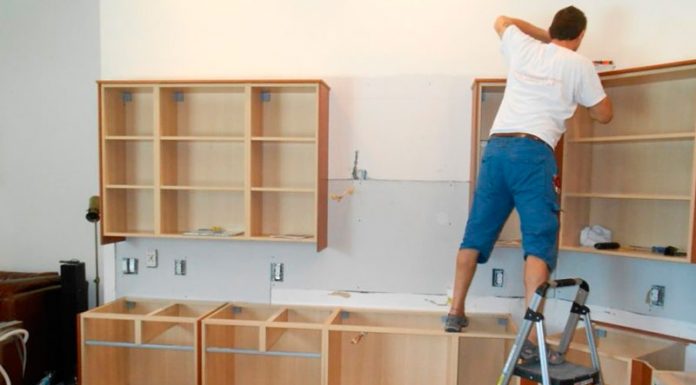 Покупка нового кухонного гарнитура или его ремонт?