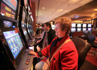 Как играть в игры и слоты казино