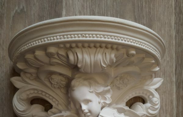 Изделия из гипса: преимущество и где используются