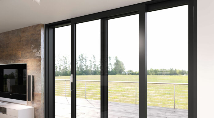 Что такое панорамное остекленение и где можно его заказать?