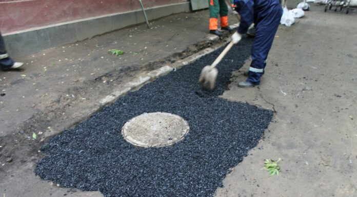 Асфальт в мешках — для чего он нужен и в чем его преимущества?