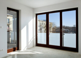 Какими достоинствами обладают пластиковые окна