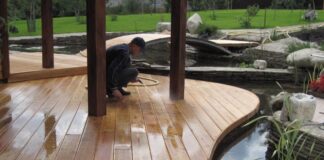 Какой тип террасной доски выбрать самостоятельно?