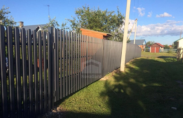 Выбор материала для забора: разновидности