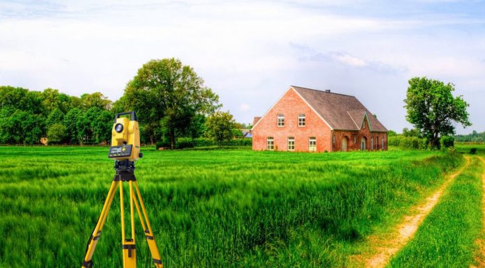 Кто занимается определением границ и размеров земельного участка в Санкт-Петербурге