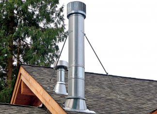 Из каких элементов состоит дымоход для бани, и где его монтируют в Московской области