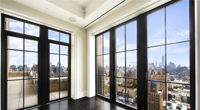 Чем выгодно панорамное остекление: на что обратить внимание при его заказе