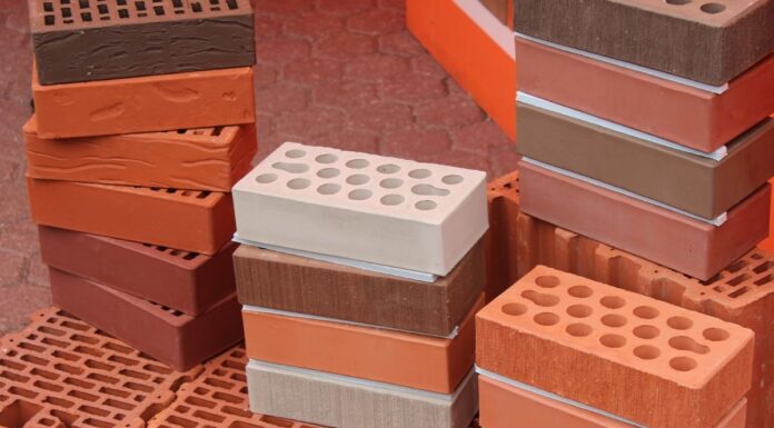 Разница между силикатным и керамическим кирпичом