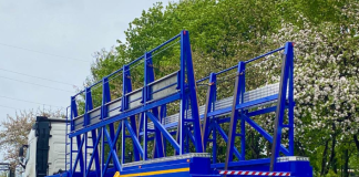 Почему выгодней взять панелевоз в аренду: советы