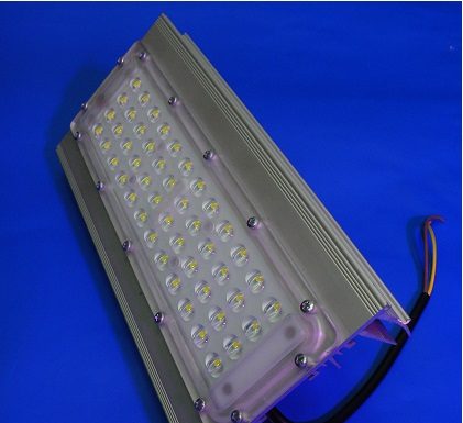 Какое освещение выбрать для улицы: где его расположить и что учесть при заказе