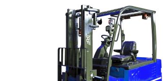 Чем удобен брендовый электропогрузчик с вилами: где его применяют