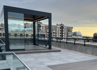 Эстетика и практичность: как выбрать идеальную террасу для веранды