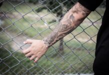 Воровская татуировка «Фрегат»: символика, значение и история