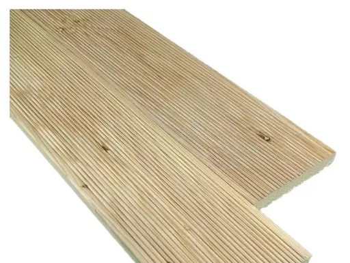 Террасная доска с антискользящей поверхностью: безопасность и комфорт