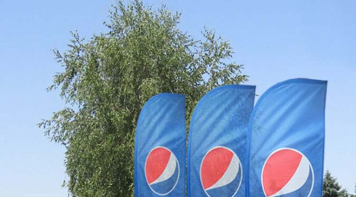 Выбор и покупка уличных флагштоков в Москве: как создать яркий имидж вашего бренда