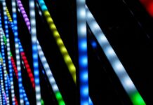 Светодиодные светильники и гибкий неон: современное решение для освещения и декора