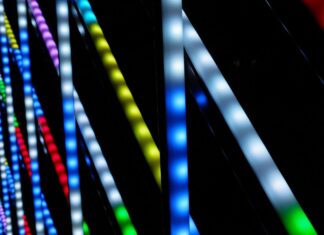 Светодиодные светильники и гибкий неон: современное решение для освещения и декора