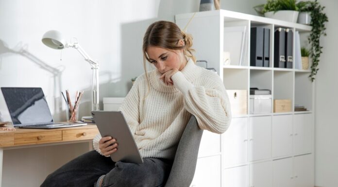 Как создать стильный и функциональный домашний кабинет: выбор мебели и декора