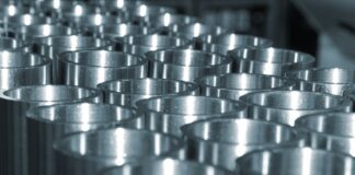 Металлические изделия в сельском хозяйстве: техника и оборудование