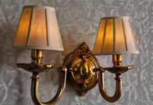 Двухламповые бра для спальни: как правильно использовать свет для отдыха