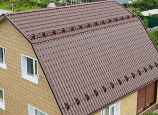 Сатиновое покрытие для металлочерепицы: как оно влияет на долговечность и визуальное восприятие крыши