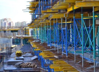 Для чего нужны телескопические стойки в строительстве: основные функции и плюсы