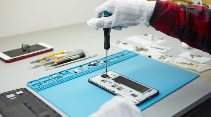 Почему стоит доверить ремонт телефона профессионалам в Алматы