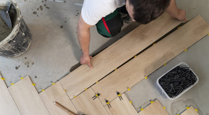 Как проводят укладку паркета под ключ: от подготовки основания до финишной отделки