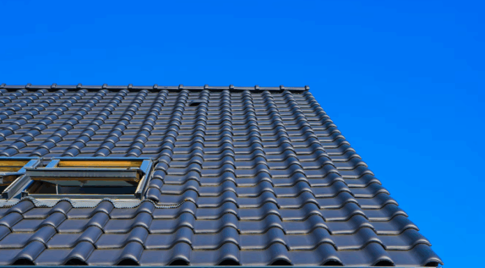 Как не ошибиться с выбором: почему стоит брать кровлю в Новосибирске