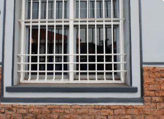 Защитные решетки на окна: как выбрать надежное решение для безопасности
