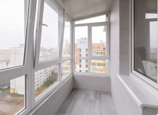 Как выбрать надежную компанию для остекления лоджий в Нижнем Новгороде: ключевые критерии и рекомендации