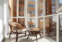 Окна в пол — почему панорамное остекление становится популярным