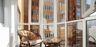 Окна в пол — почему панорамное остекление становится популярным