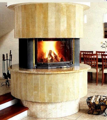 дровяной классический камин для частного дома